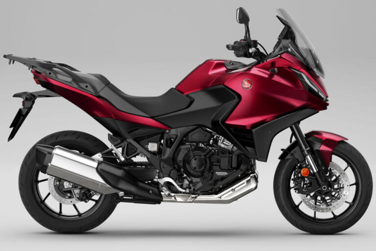ホンダ|NT1100|2023年モデル|ホンダ「NT1100」にキャンディークロモスフィアレッド登場! 従来のグレーと合わせて全2色に