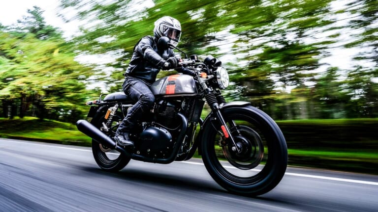 ネオ・カフェレーサーの予感。英国旧車風はもちろん、もっとモダンなスタイルにも！【ロイヤルエンフィールド コンチネンタルGT650 試乗】