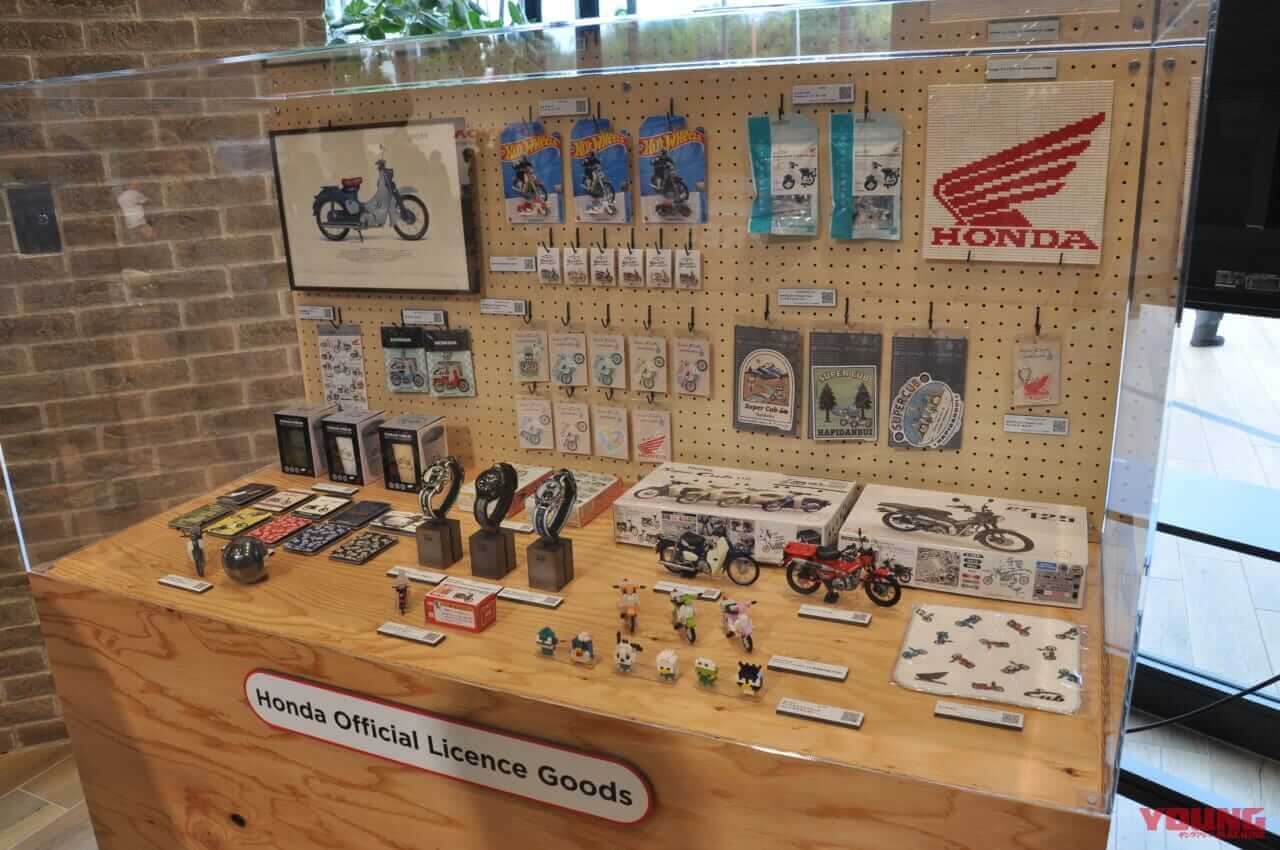 |ホンダ本社をカブジャックだ! 「第26回 カフェカブミーティングin青山」開催