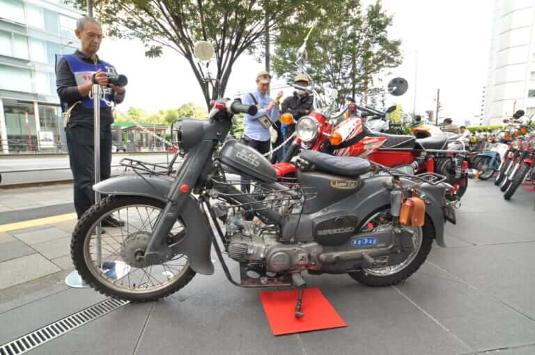 第26回 カフェカブミーティングin青山|ホンダ本社をカブジャックだ! 「第26回 カフェカブミーティングin青山」開催