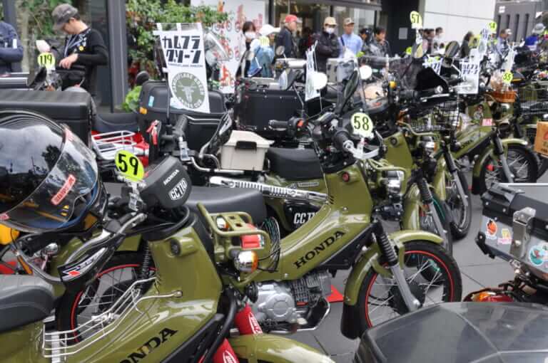 第26回 カフェカブミーティングin青山|ホンダ本社をカブジャックだ! 「第26回 カフェカブミーティングin青山」開催