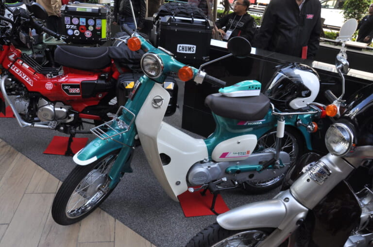 第26回 カフェカブミーティングin青山|ホンダ本社をカブジャックだ! 「第26回 カフェカブミーティングin青山」開催