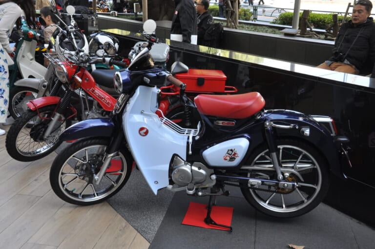 第26回 カフェカブミーティングin青山|ホンダ本社をカブジャックだ! 「第26回 カフェカブミーティングin青山」開催