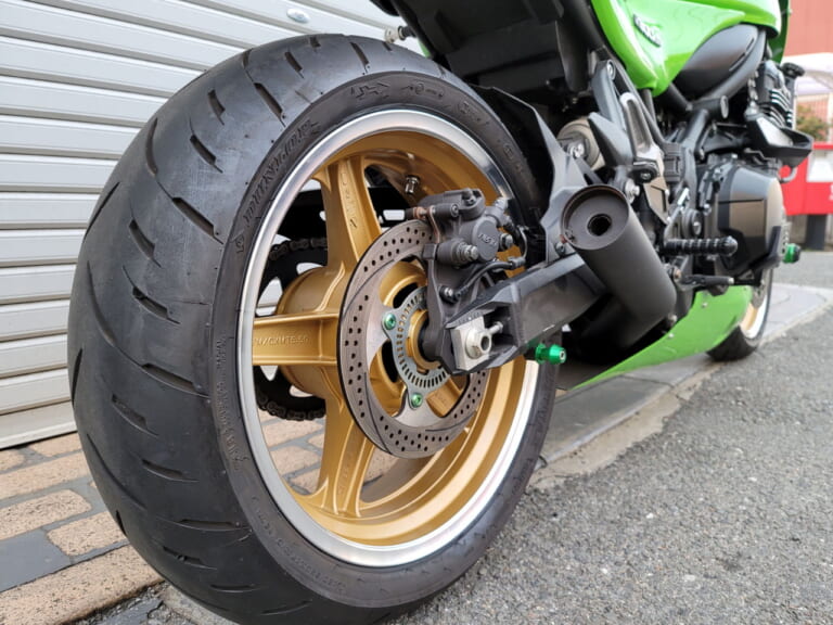 ハヤシレーシング|カワサキZ900RS用|ストリートサイクルホイール|伝説の“ハヤシ”ホイールがZ900RSに!! 当時のデザインのままボルトオン可能な「ストリートサイクルホイール」登場