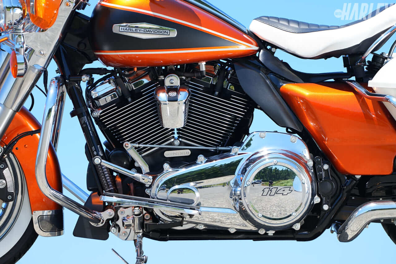 写真] HarleyDavidson_FLHFB_17 │ 【世界限定1750台】往年の名車1968