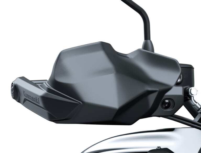 カワサキ|ヴェルシス650|2024年モデル|カワサキ新型「ヴェルシス650」が待望の発売決定! 可動ウインドシールドやトラコン、スマホ接続も装備するミドルツアラー