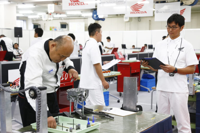 世界一のホンダ二輪メカニックを決めろ！「ホンダ グローバル モーターサイクル テクニシャン コンテスト2023」開催