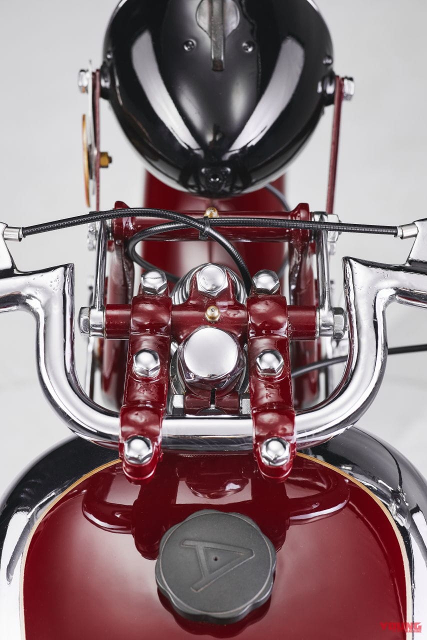 |【限定300台】98cc単気筒の“最初の1台”をオマージュ! MVアグスタが「スーパーヴェローチェ98 限定エディション」を発表