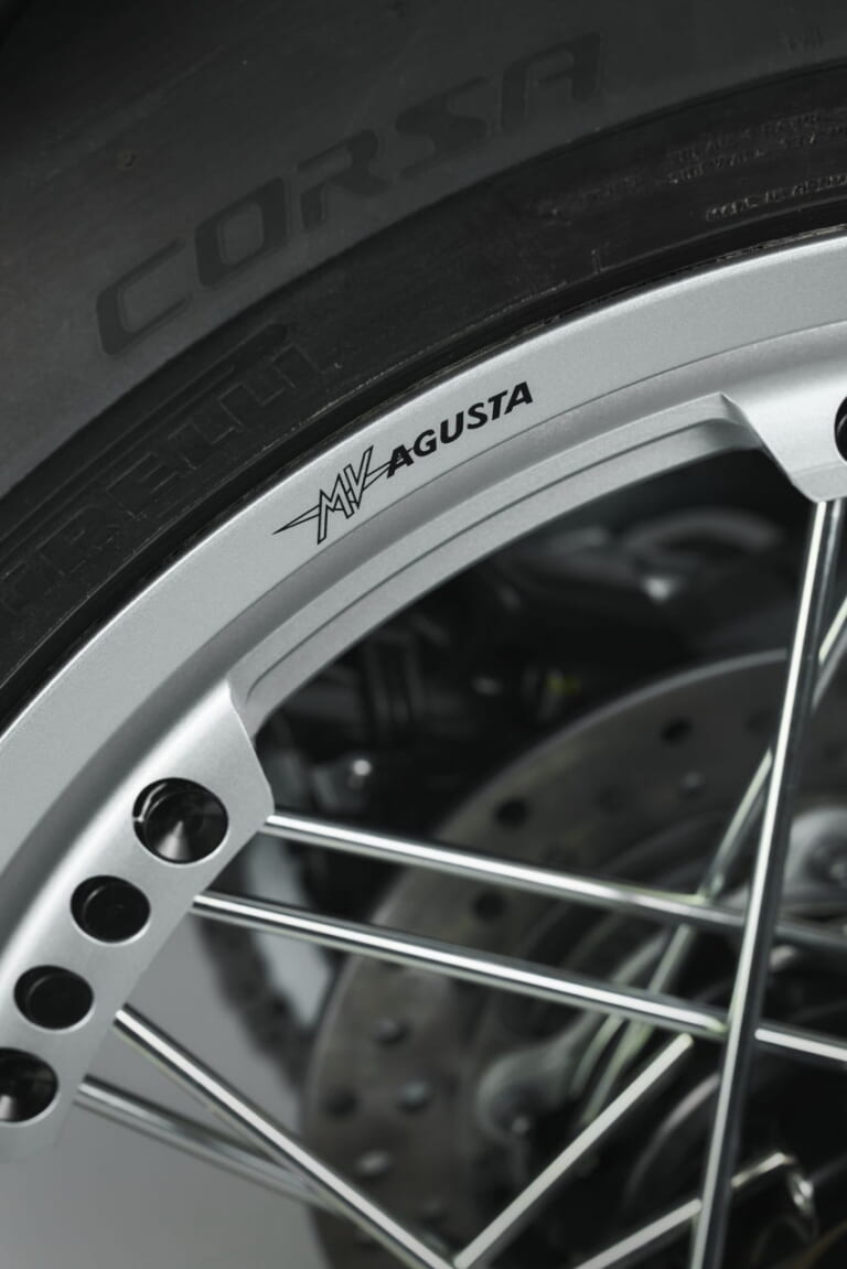Superveloce 98 Edizione Limitata|【限定300台】98cc単気筒の“最初の1台”をオマージュ! MVアグスタが「スーパーヴェローチェ98 限定エディション」を発表