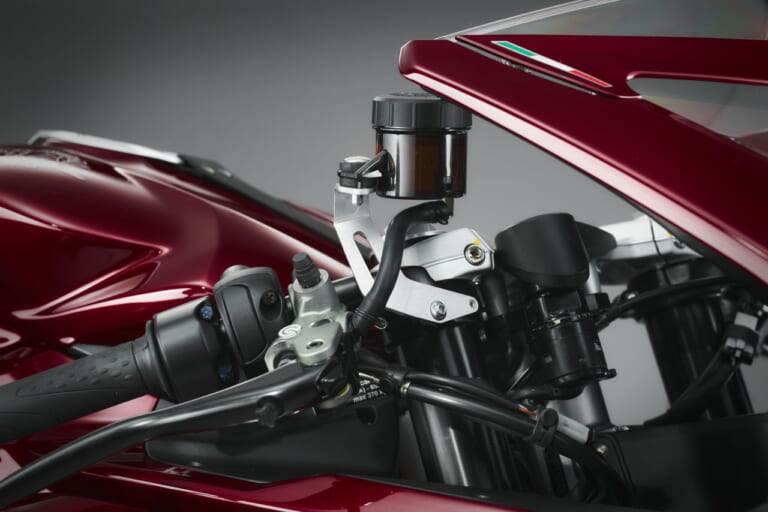 Superveloce 98 Edizione Limitata|【限定300台】98cc単気筒の“最初の1台”をオマージュ! MVアグスタが「スーパーヴェローチェ98 限定エディション」を発表