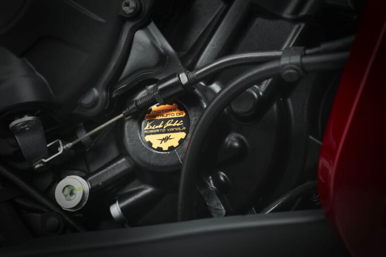 Superveloce 98 Edizione Limitata|【限定300台】98cc単気筒の“最初の1台”をオマージュ! MVアグスタが「スーパーヴェローチェ98 限定エディション」を発表