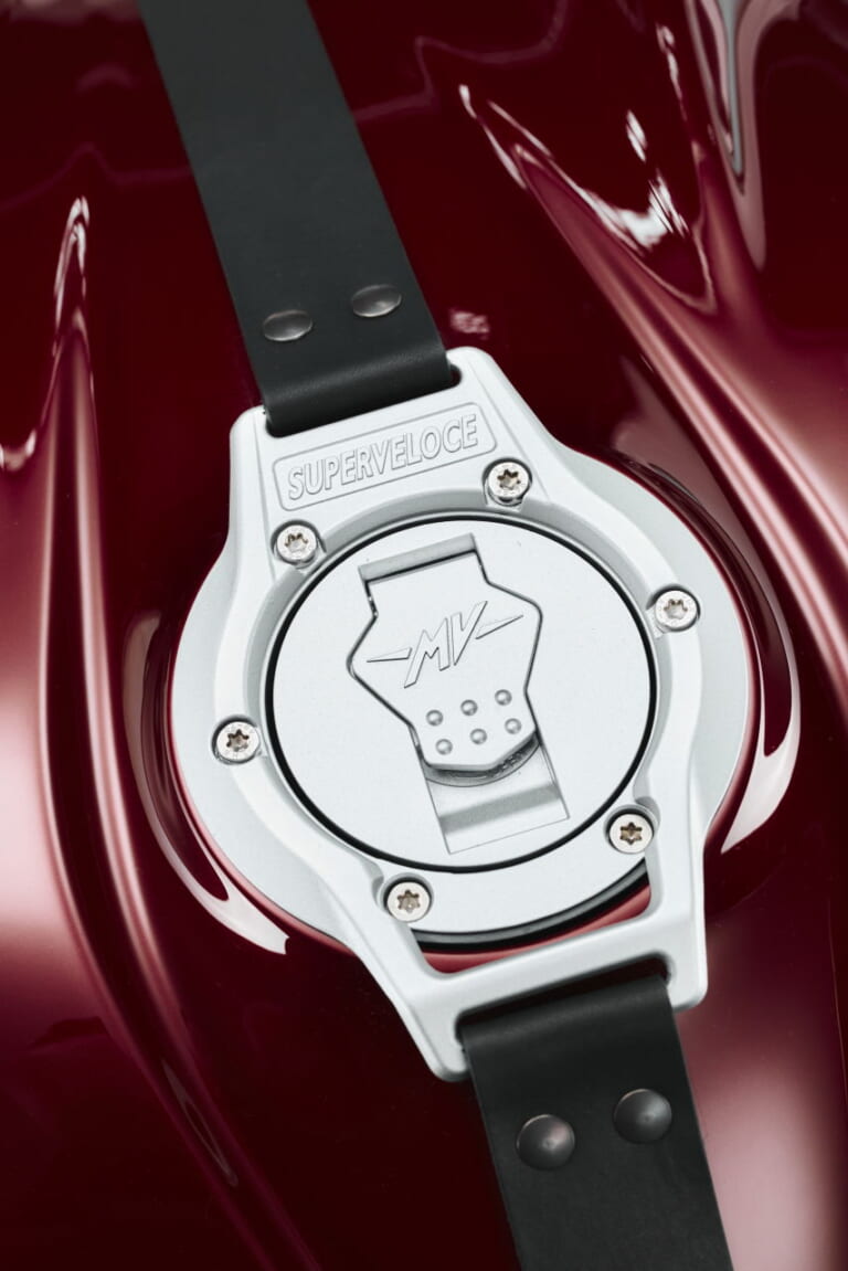 Superveloce 98 Edizione Limitata|【限定300台】98cc単気筒の“最初の1台”をオマージュ! MVアグスタが「スーパーヴェローチェ98 限定エディション」を発表