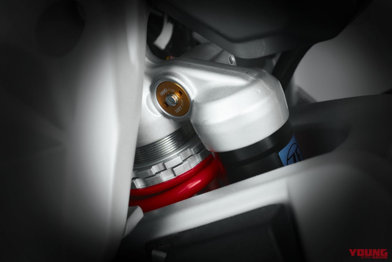 |【限定300台】98cc単気筒の“最初の1台”をオマージュ! MVアグスタが「スーパーヴェローチェ98 限定エディション」を発表