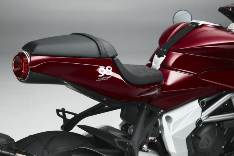 Superveloce 98 Edizione Limitata|【限定300台】98cc単気筒の“最初の1台”をオマージュ! MVアグスタが「スーパーヴェローチェ98 限定エディション」を発表