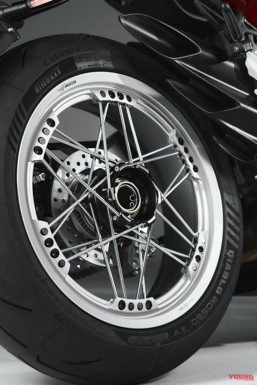 |【限定300台】98cc単気筒の“最初の1台”をオマージュ! MVアグスタが「スーパーヴェローチェ98 限定エディション」を発表