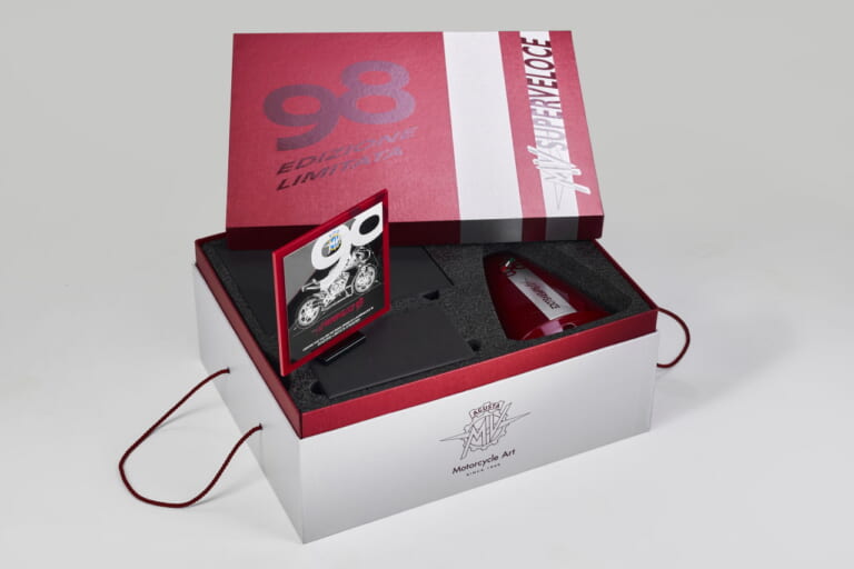 Superveloce 98 Edizione Limitata with Racing Kit|【限定300台】98cc単気筒の“最初の1台”をオマージュ! MVアグスタが「スーパーヴェローチェ98 限定エディション」を発表