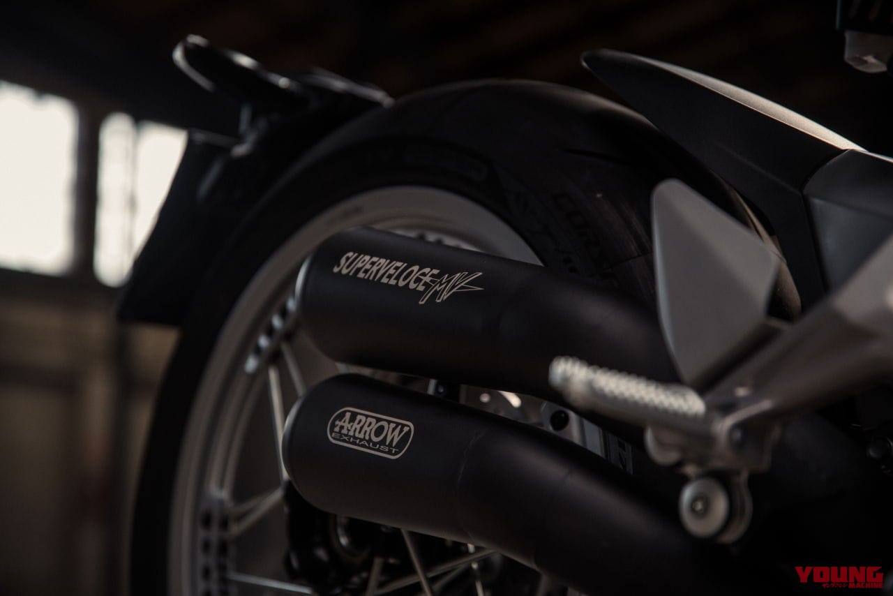 |【限定300台】98cc単気筒の“最初の1台”をオマージュ! MVアグスタが「スーパーヴェローチェ98 限定エディション」を発表