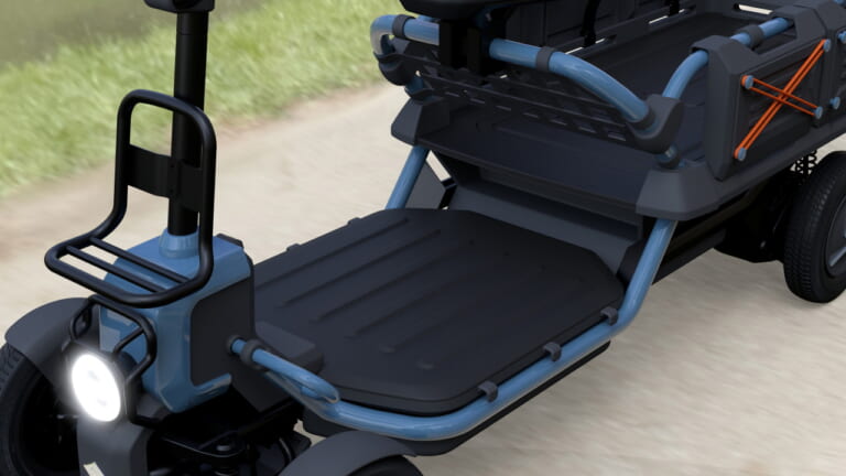 SUZU-CARGO|20km/hで走るクールなセニアカー?! スズキの4輪特定原付「スズライド」「スズカーゴ」って知ってる?