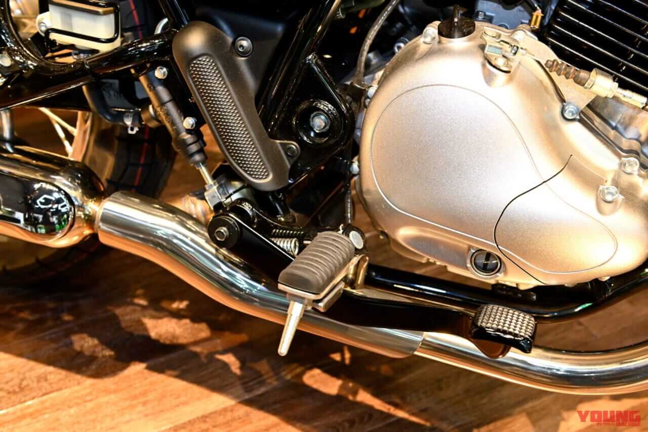 カワサキ MEGURO S1 ステップ|エンジンはKLX230と同じようで別モノ!! カワサキ「メグロS1」「W230」のことをガッツリ聞いてきた!