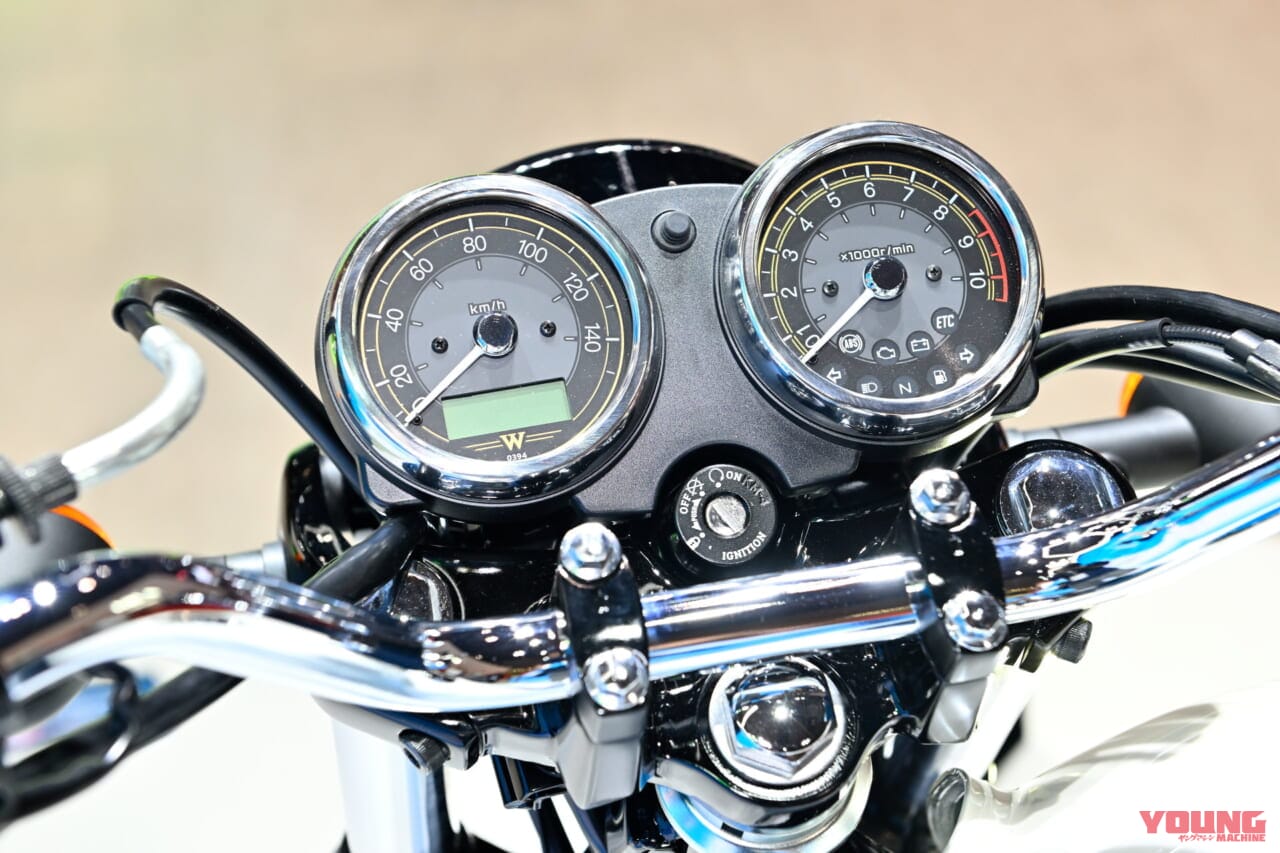 カワサキ W230 メーター|エンジンはKLX230と同じようで別モノ!! カワサキ「メグロS1」「W230」のことをガッツリ聞いてきた!