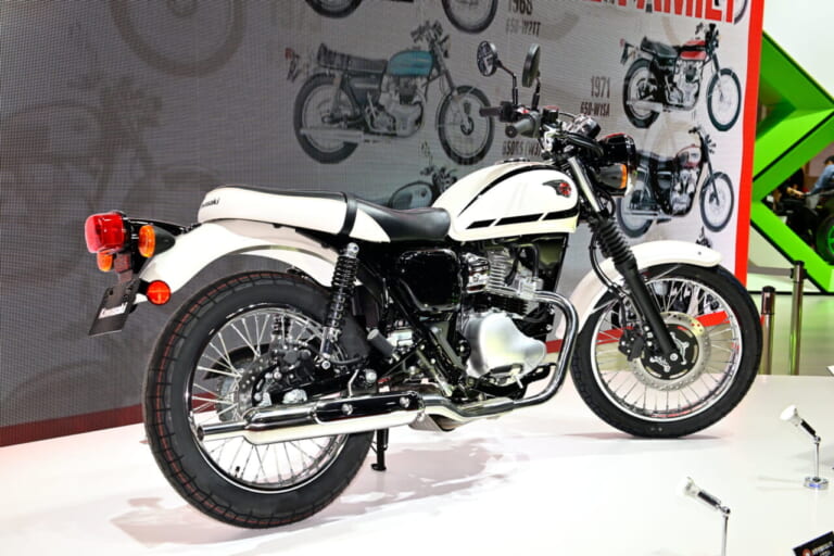 カワサキ W230|エンジンはKLX230と同じようで別モノ!! カワサキ「メグロS1」「W230」のことをガッツリ聞いてきた!