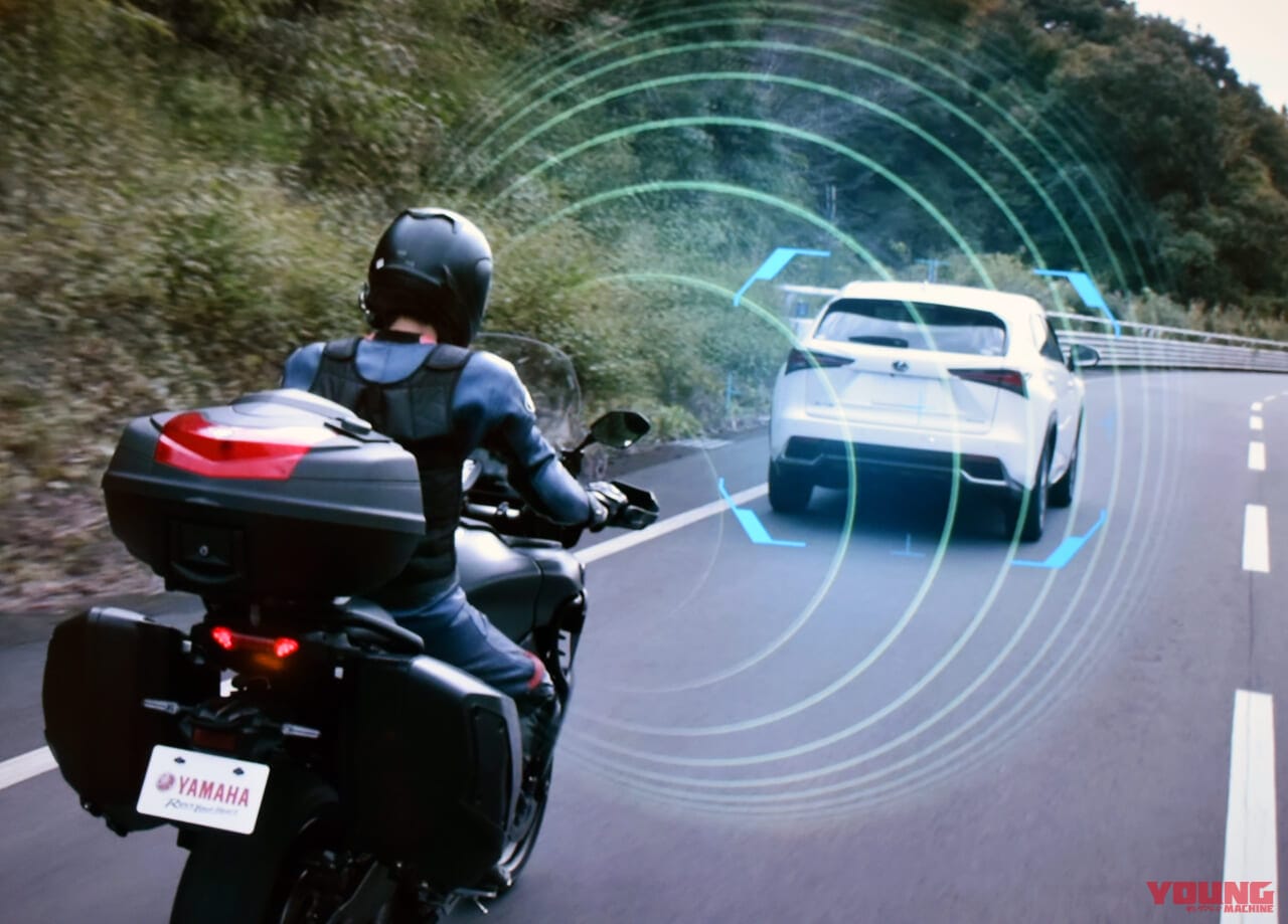 ミリ波レーダー|アダプティブクルーズコントロール|トレーサー9 GT+|【SCOOP!!】1000ccの4気筒ホーネットにクロスツアラーもあるってマジ?! ホンダの新型CBが公開間近か