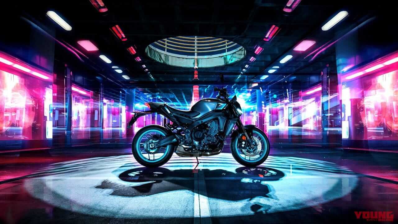 |ヤマハが新型「MT-09」を発表! “削ぎ落とし”ボディに刷新、メーターや3眼顔も新世代に