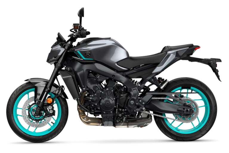 ヤマハ|MT-09|欧州仕様|2024年モデル|ヤマハが新型「MT-09」を発表! “削ぎ落とし”ボディに刷新、メーターや3眼顔も新世代に