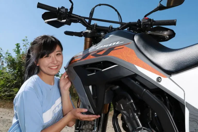 レーシング女子岡崎静夏の『いつもバイクで！』【CRF250L編】オンオフ万能に楽しめて、この価格はコスパ最高！