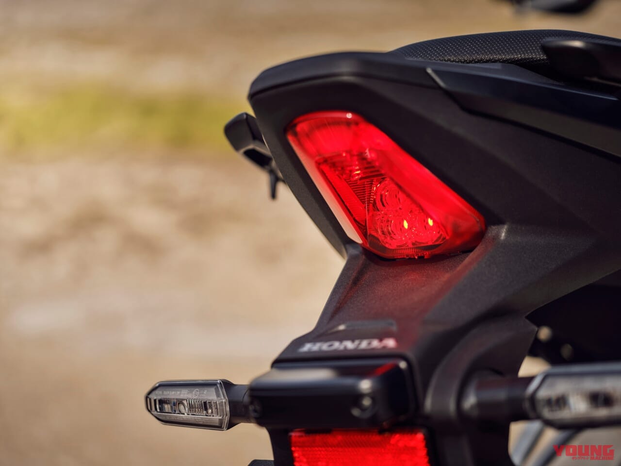 ホンダ|NX500|2024新型ホンダNX500が登場!【CB500Xからの転生&車名変更に国内版の400Xも続く?|EICMAミラノショー】