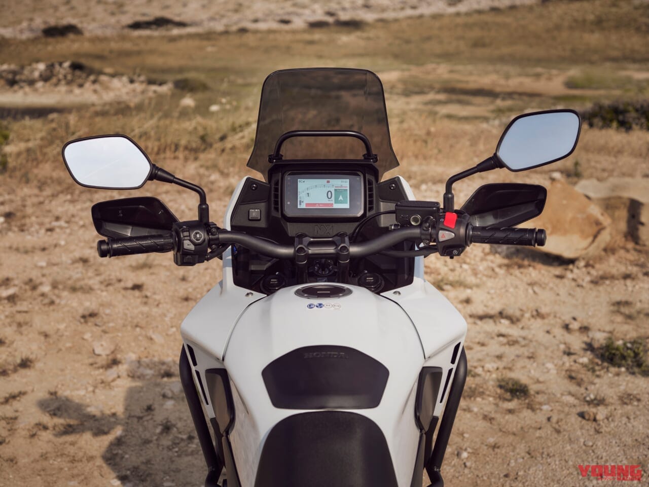 ホンダ|NX500|2024新型ホンダNX500が登場!【CB500Xからの転生&車名変更に国内版の400Xも続く?|EICMAミラノショー】