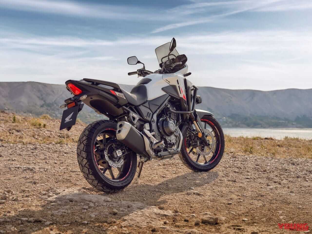 ホンダ|NX500|2024新型ホンダNX500が登場!【CB500Xからの転生&車名変更に国内版の400Xも続く?|EICMAミラノショー】