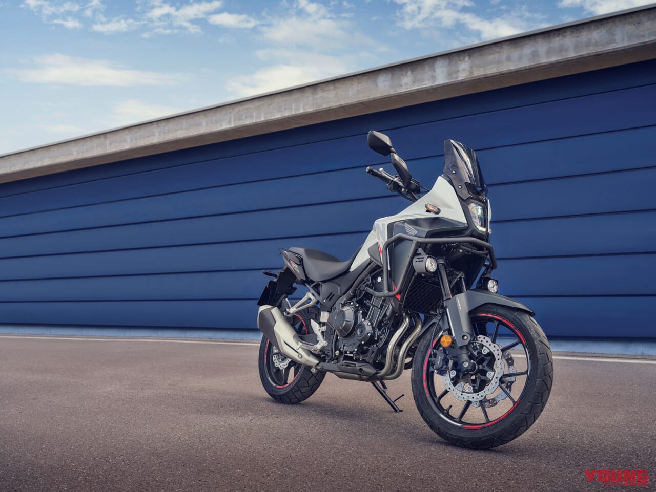ホンダ|NX500|2024新型ホンダNX500が登場!【CB500Xからの転生&車名変更に国内版の400Xも続く?|EICMAミラノショー】