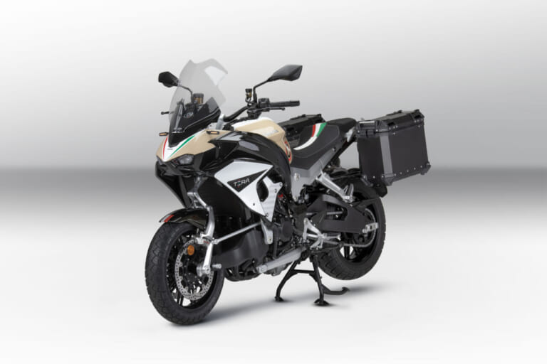 ビモータ|テラ|2024新型ビモータ テラ(TERA)登場【ハブセンターステア+スーパーチャージャーで世界最速のクロスオーバー?! |EICMAミラノショーREPORT】