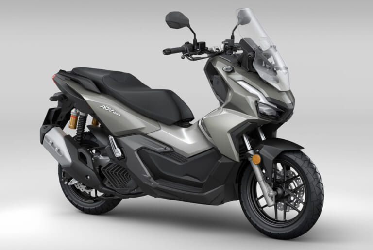 ホンダ|ADV160|パールスモーキーグレー|2024新型ホンダADV160に新色ブルー初採用〈軽二輪アドベンチャースクーター〉