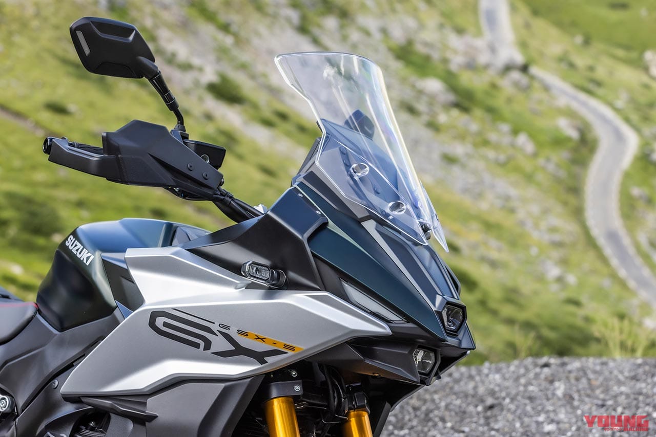 |2024新型スズキGSX-S1000GXが欧州で鮮烈デビュー【電子制御の足長クロスオーバー|EICMAミラノショー】