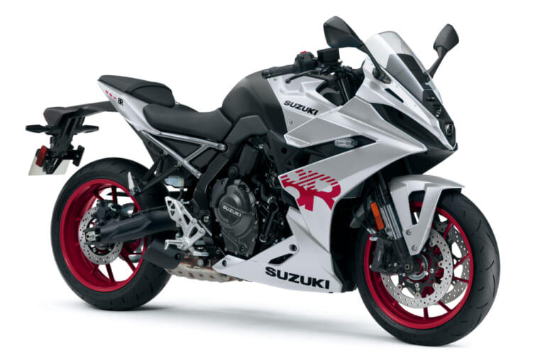 スズキ|GSX-8R|2024新型スズキGSX-8Rが初披露【GSX-8Sの派生型となる新型フルカウルスポーツ|EICMAミラノショー】
