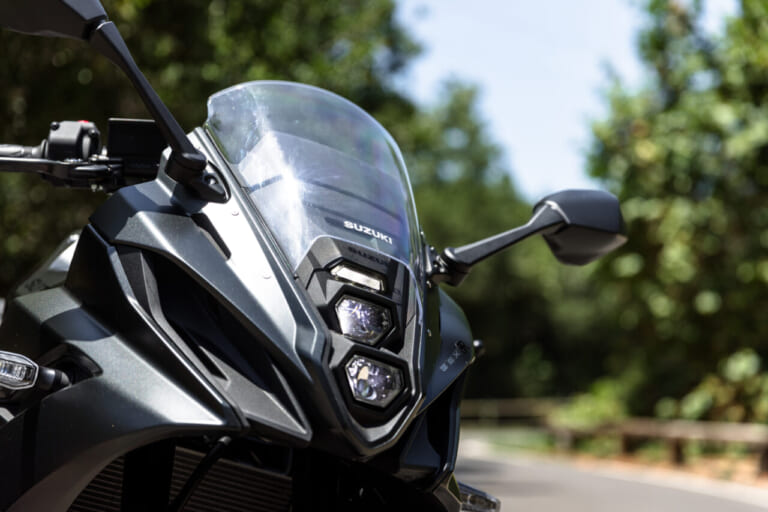 スズキ|GSX-8R|2024新型スズキGSX-8Rが初披露【GSX-8Sの派生型となる新型フルカウルスポーツ|EICMAミラノショー】