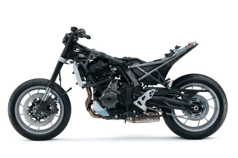 スズキ|GSX-8R|2024新型スズキGSX-8Rが初披露【GSX-8Sの派生型となる新型フルカウルスポーツ|EICMAミラノショー】