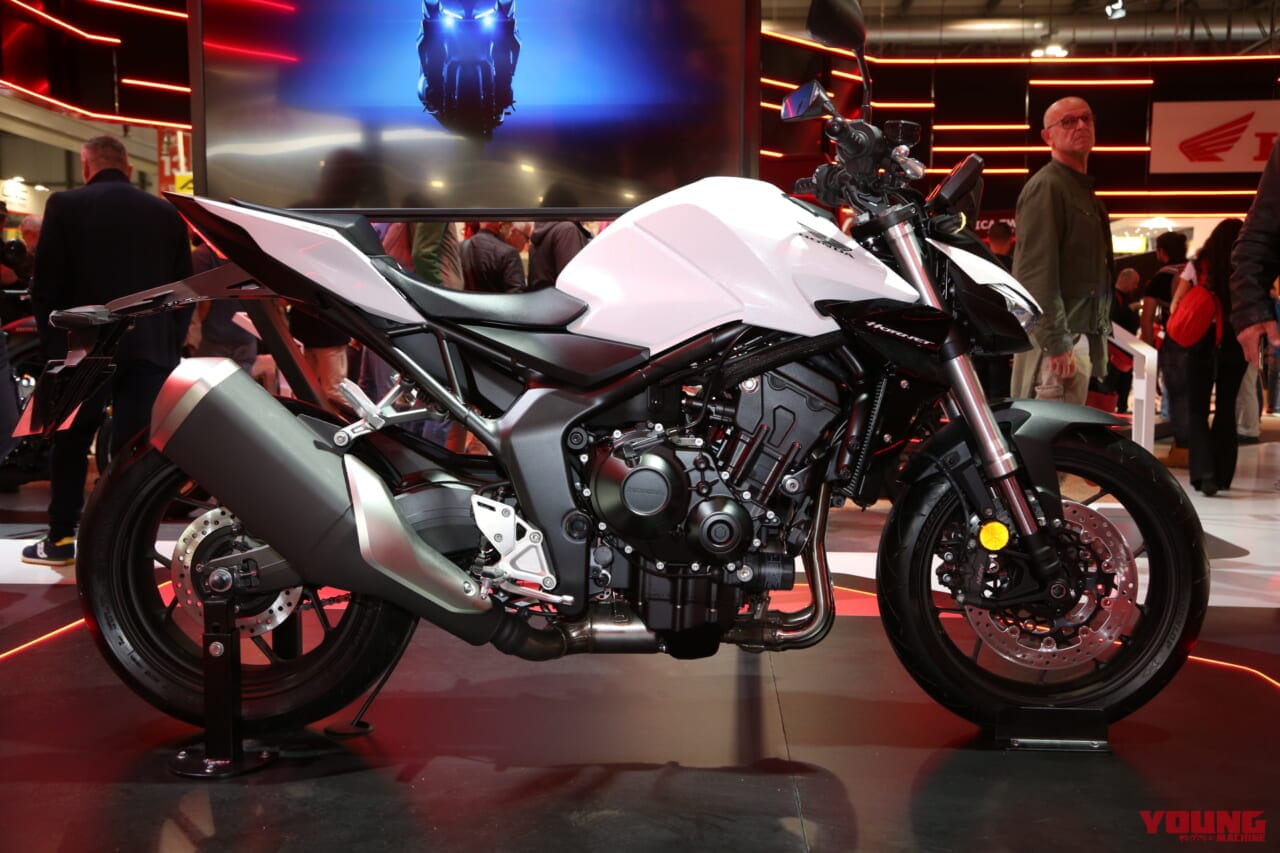 ホンダ|CB1000ホーネット|2024新型ホンダCB1000ホーネットのレッドを現地会場から補足!! 写真中心でお届けします【EICMAミラノショー】