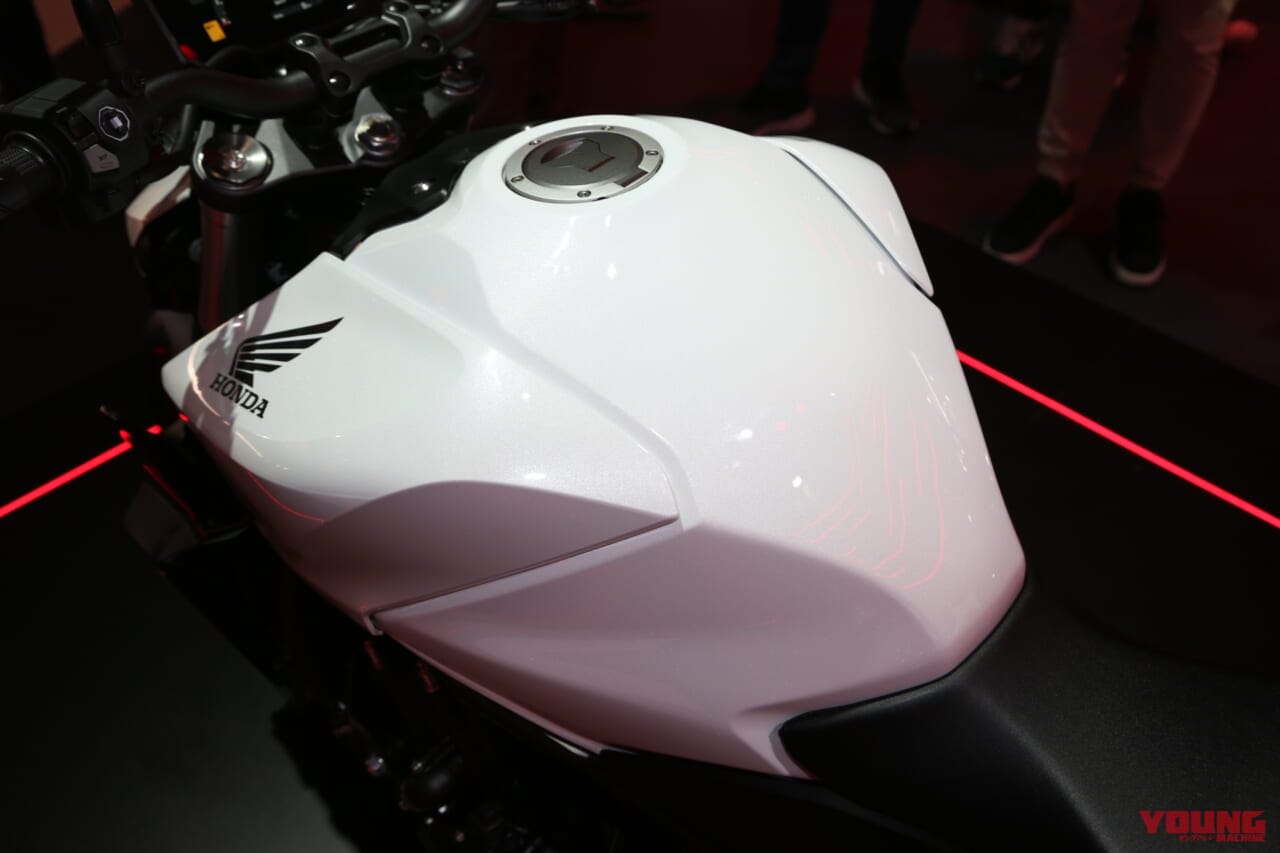 ホンダ|CB1000ホーネット|2024新型ホンダCB1000ホーネットのレッドを現地会場から補足!! 写真中心でお届けします【EICMAミラノショー】
