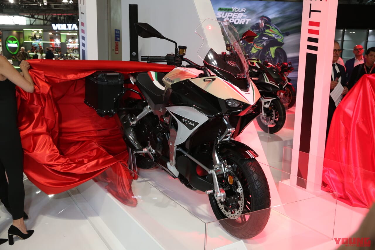 ビモータ|テラ|2024新型ビモータ テラ(TERA)登場【ハブセンターステア+スーパーチャージャーで世界最速のクロスオーバー?! |EICMAミラノショーREPORT】