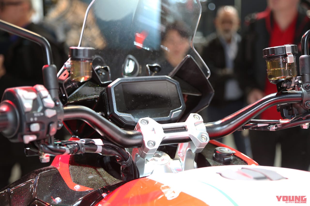 ビモータ|テラ|2024新型ビモータ テラ(TERA)登場【ハブセンターステア+スーパーチャージャーで世界最速のクロスオーバー?! |EICMAミラノショーREPORT】