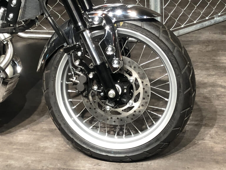 ヤマハXSR125|FREAK’S STORE|ヤマハXSR125のギラギラメッキ仕様が登場!! アパレルブランドとのコラボカスタムモデル