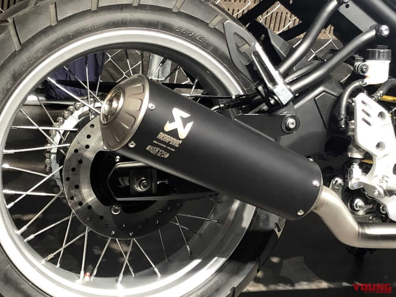 ヤマハXSR125|FREAK’S STORE|ヤマハXSR125のギラギラメッキ仕様が登場!! アパレルブランドとのコラボカスタムモデル