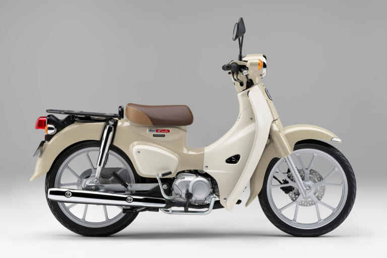 2024 HONDA CROSS CUB110 バージンベージュ|ホンダ スーパーカブ110/プロ〈いま国内で買える新型バイクカタログ|原付二種(125-51cc)〉