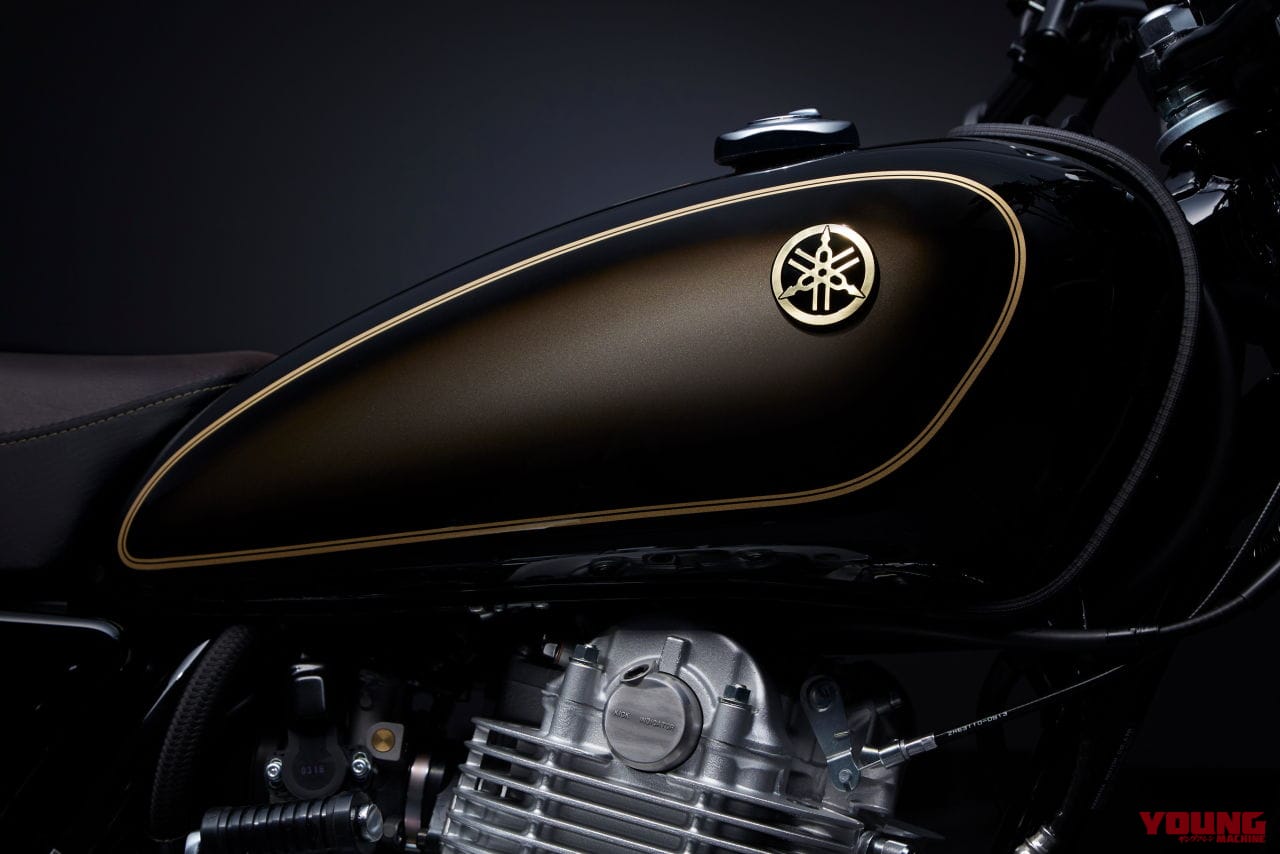 |【限定300個】1万8000円でSR400の燃料タンク(1/6スケール)をゲットせよ! なんとシリアルナンバー入り