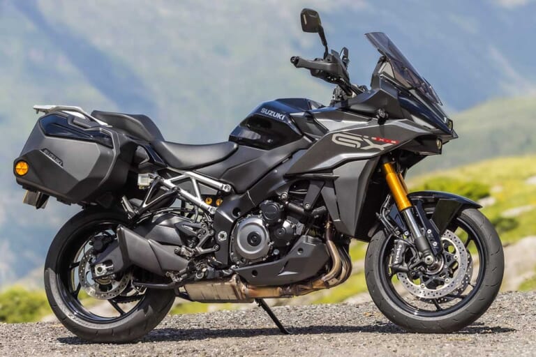 スズキGSX-S1000GX(2024欧州モデル)|グラススパークルブラック|2024新型スズキGSX-S1000GXが欧州で鮮烈デビュー【電子制御の足長クロスオーバー|EICMAミラノショー】
