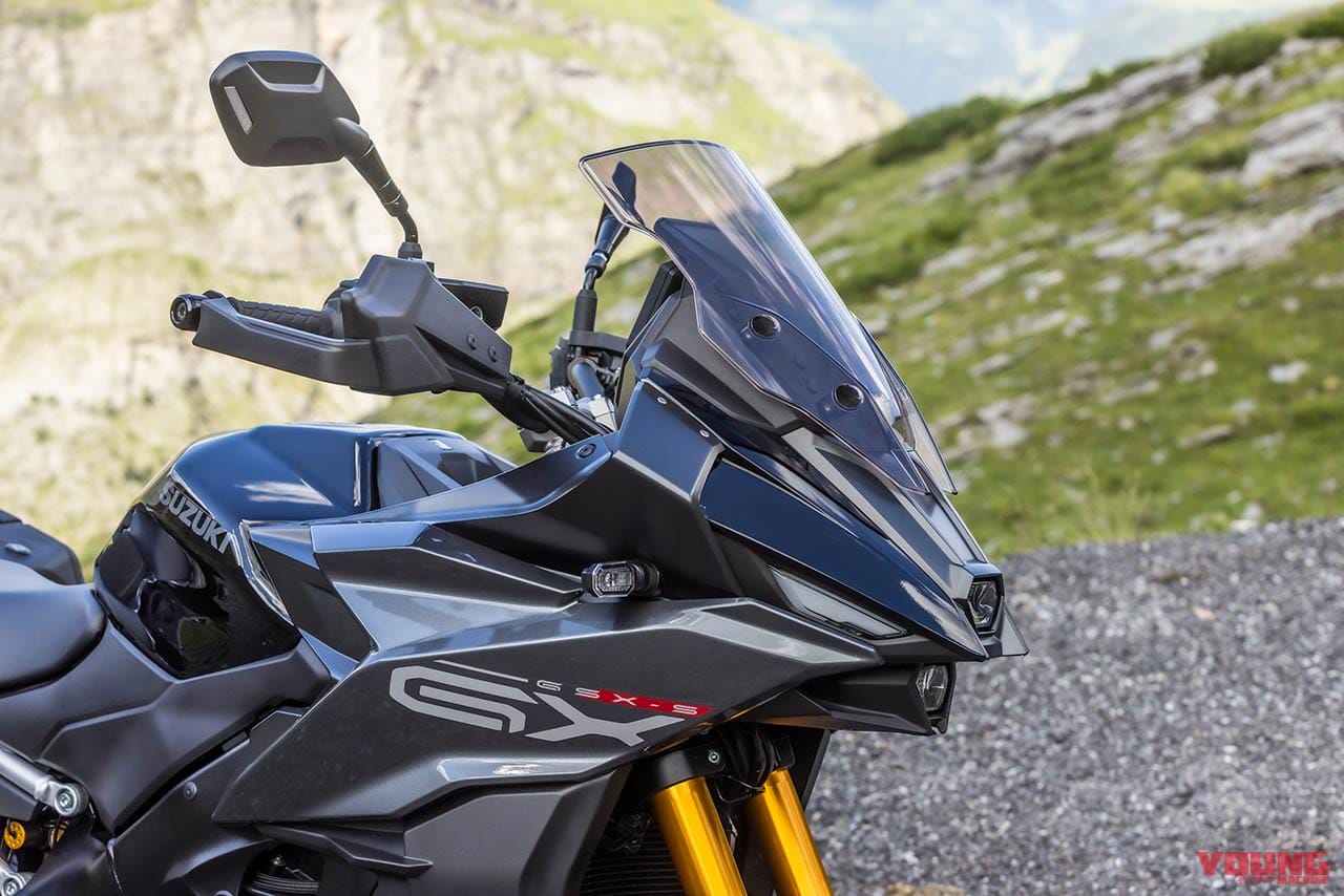 |2024新型スズキGSX-S1000GXが欧州で鮮烈デビュー【電子制御の足長クロスオーバー|EICMAミラノショー】