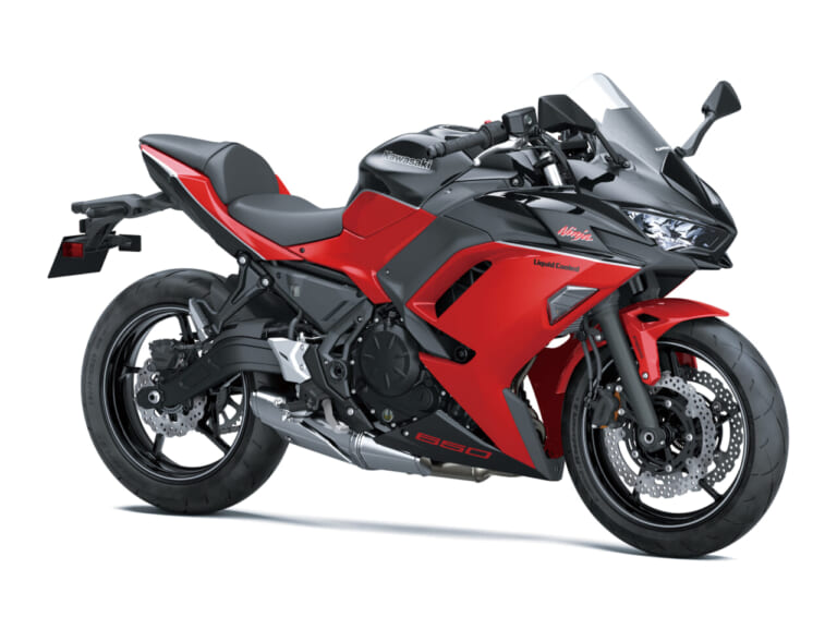 KAWASAKI Ninja650 40th Anniversary Edition(2024model)|2024新型カワサキ ニンジャ650/1000SXに“ニンジャ誕生40周年記念カラー”が登場 【これが“離陸に備えよ”への答えなのか?! |EICMAミラノショー】
